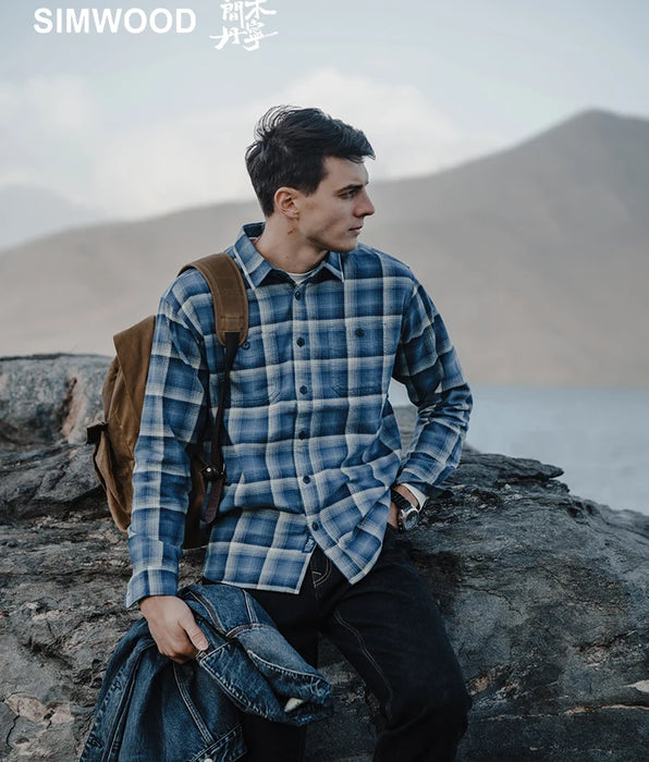 Camisa casual a cuadros con tacto lanoso suave y cómodo.