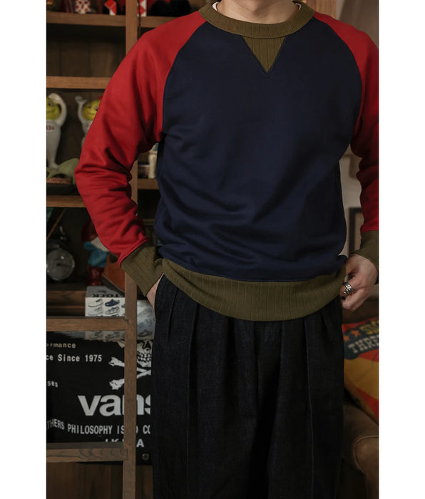 Sudadera de cuello redondo raglán de 3 tonos Jersey pesado con cuello en 'V' doble